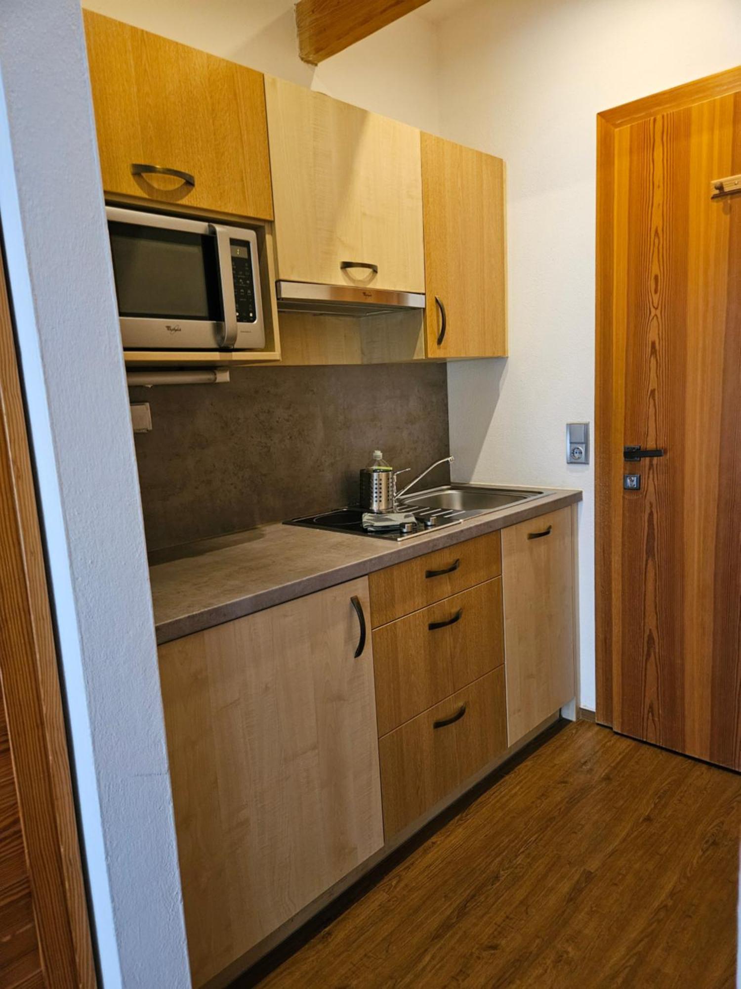 Ski&Bike Nassfeld Apartments แฮร์มากอร์ ภายนอก รูปภาพ
