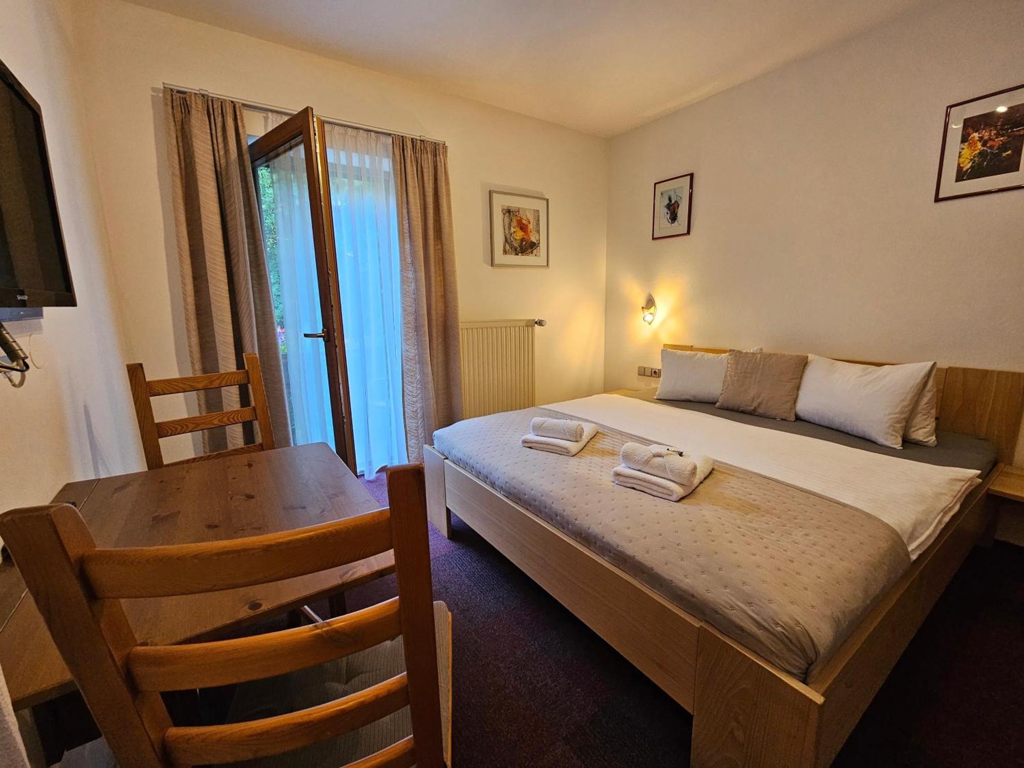 Ski&Bike Nassfeld Apartments แฮร์มากอร์ ภายนอก รูปภาพ